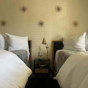 Deluxe Double Room Bath